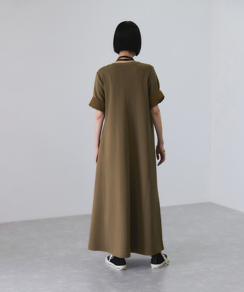 ADAM ET ROPE'（アダムエロペ）の「【サステナブル】ベルトコンビアシメワンピース（ワンピース・レディース・ブラック/ブラウン・FREE）」の5枚目の写真