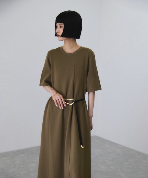 ADAM ET ROPE'（アダムエロペ）の「【サステナブル】ベルトコンビアシメワンピース（ワンピース・レディース・ブラック/ブラウン・FREE）」の10枚目の写真