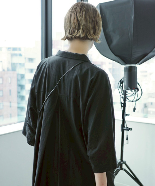 JOURNAL STANDARD LUXE（ジャーナルスタンダード　ラックス）の「ミリタリークロス ワンピース（ワンピース・レディース・ブラック・FREE）」の5枚目の写真