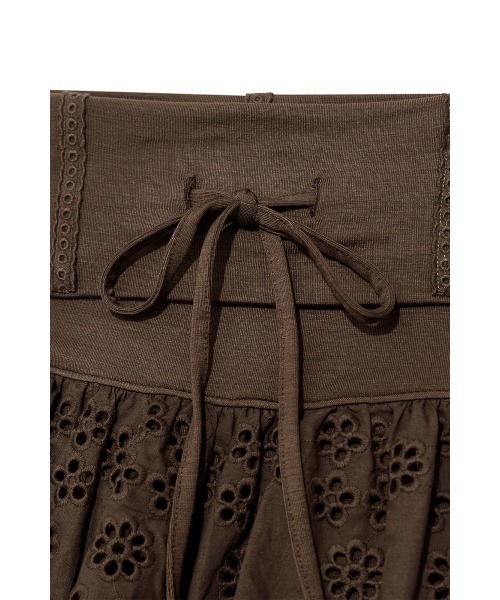 GLOWNY（グロウニ―）の「NAOMI BELT MINI SKIRT（スカート・レディース・ブラウン/ブラック/ホワイト・MEDIUM/SMALL/LARGE）」の17枚目の写真