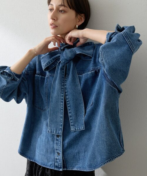 今期Whim Gazetteデニムボウタイシャツ デニムボウタイシャツ（シャツ/ブラウス）｜Whim Gazette（ウィム