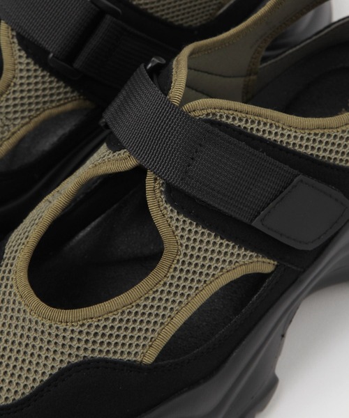 studio CLIP（スタディオクリップ）の「軽ふわスニーカーサンダル（サンダル・レディース・ブラック/オリーブ・MEDIUM/LARGE）」の17枚目の写真