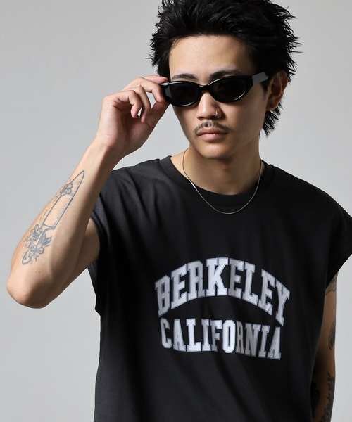 FUNALIVE（ファンアライブ）の「ワイドノースリーブTシャツ（タンクトップ・メンズ・ホワイト系2/ネイビー/ブラック系1/グリーン/ホワイト/ホワイト系1/ブラック系その他2/ブラック系その他3/ブラック系その他/ブラック・LL/M/L）」の6枚目の写真