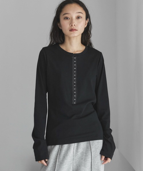 feepur（フェピュール）の「フライスホックロンTee（Tシャツ/カットソー・レディース・オフホワイト/ブラック・MEDIUM）」の3枚目の写真