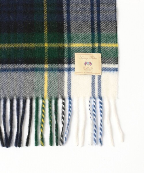 Ray BEAMS(レイビームス)の「MOON チェック ストール 25AW(マフラー・レディース・グレー/オフホワイト/ダークグリーン・ONE SIZE)」の14枚目の写真