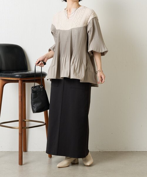 Jena espace merveilleux(ジェナ エスパスメルヴェイユ)の「ケーブルニットドッキングブラウス(シャツ/ブラウス・レディース・ブラック/ベージュ/ブラウン・FREE)」の11枚目の写真