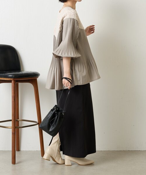 Jena espace merveilleux(ジェナ エスパスメルヴェイユ)の「ケーブルニットドッキングブラウス(シャツ/ブラウス・レディース・ブラック/ベージュ/ブラウン・FREE)」の8枚目の写真