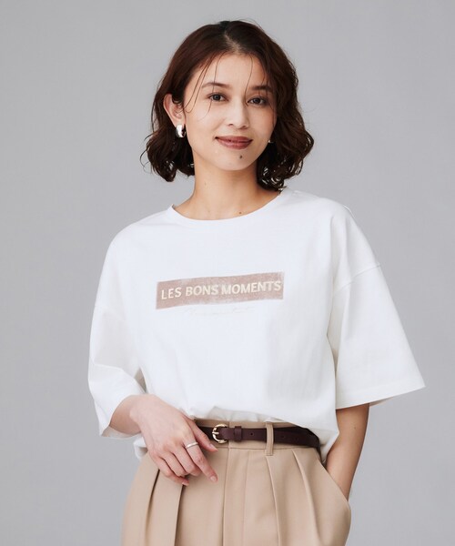 UNTITLED（アンタイトル）の「【コットン100/ゆったり/ショート丈/洗える】ベロアロゴTシャツ（Tシャツ/カットソー・レディース・ホワイト系8/ベージュ系/ホワイト系3・48/44/04/02/00）」の14枚目の写真