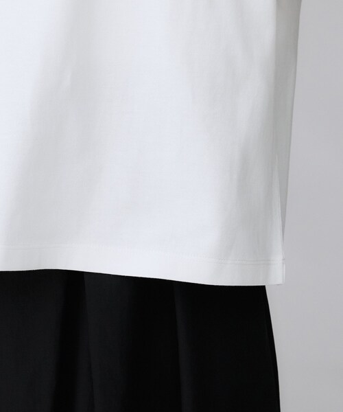 UNTITLED（アンタイトル）の「【コットン100/ゆったり/ショート丈/洗える】ベロアロゴTシャツ（Tシャツ/カットソー・レディース・ホワイト系8/ベージュ系/ホワイト系3・48/44/04/02/00）」の22枚目の写真