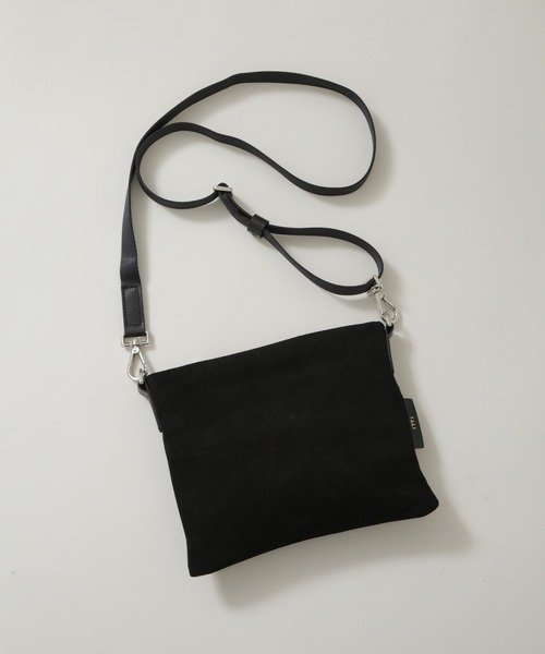 ITTI（イッチ）の「ITTI/別注 MARY SACOCHE / suede（ショルダーバッグ・メンズ・ブラウン/ブラック・FREE）」の2枚目の写真