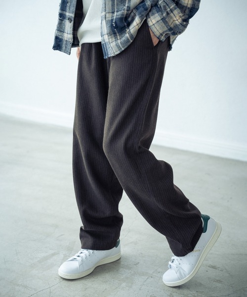 RATTLE TRAP（ラトルトラップ）の「ジンコードストライプワンタックテーパードパンツ（その他パンツ・メンズ・ブラウン/グレー・M/L）」の2枚目の写真