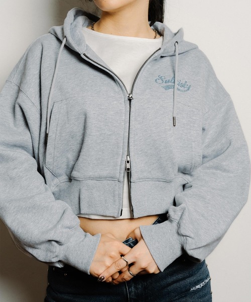 Subciety(サブサエティ)の「Rhinestone zip hoodie【WOMENS】(ベスト・レディース・ブラック/チャコールグレー/グレー・FREE)」の12枚目の写真