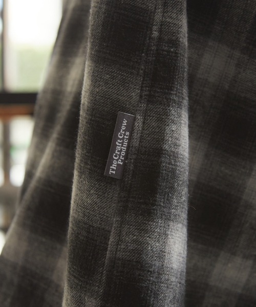 THE CRAFT CREW PRODUCTS（ザクラフトクループロダクツ）の「ウォームネル レギュラーカラー長袖チェックシャツ＜保温加工＞【THE CRAFT CREW PRODUCTS】（シャツ/ブラウス・メンズ・ベージュ/オリーブ/ネイビー/ブラック/ブラウン・M/L/S）」の9枚目の写真