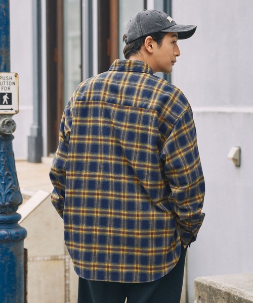 THE CRAFT CREW PRODUCTS（ザクラフトクループロダクツ）の「ウォームネル レギュラーカラー長袖チェックシャツ＜保温加工＞【THE CRAFT CREW PRODUCTS】（シャツ/ブラウス・メンズ・ベージュ/オリーブ/ネイビー/ブラック/ブラウン・M/L/S）」の15枚目の写真