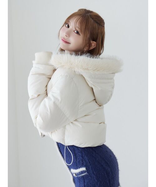 EATME（イートミー）の「フードダウンブルゾン（ブルゾン・レディース・アイボリー/ブラック・FREE）」の7枚目の写真