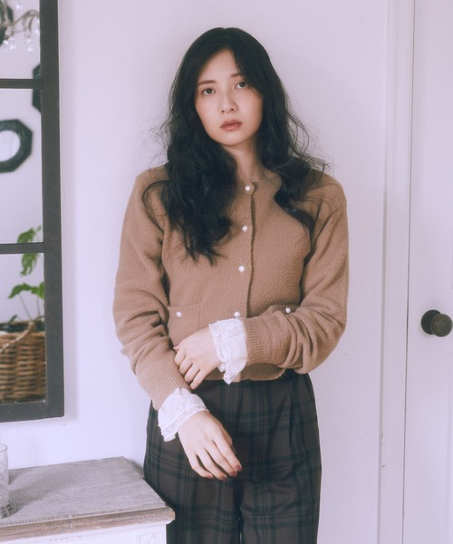 earth music&ecology（アースミュージックアンドエコロジー）の「【毛玉になりにくい】パウダーシャギークルーネックカーディガン（カーディガン/ボレロ・レディース・ボルドー/ライトグレー/ネイビー/ベージュ/アイボリー・FREE）」の10枚目の写真