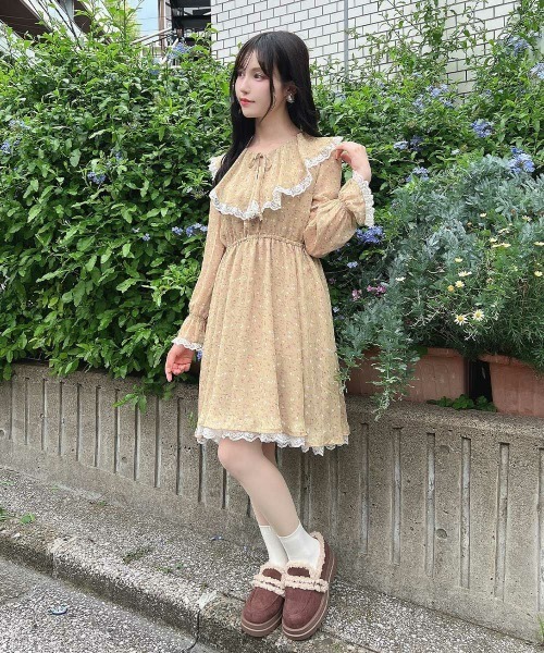 F i.n.t（フィント）の「レース使い小花柄ラッフルワンピース（ワンピース・レディース・ボルドー/マスタード・FREE）」の8枚目の写真