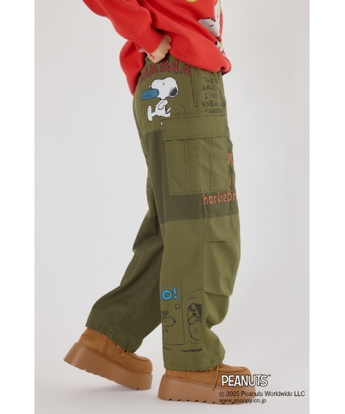 RODEO CROWNS WIDE BOWL(ロデオクラウンズワイドボウル)の「(PEANUTS) カスタムカーゴパンツ(カーゴパンツ・レディース・カーキ/オフホワイト/ブルー・SMALL/MEDIUM)」の6枚目の写真
