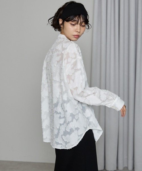 SOTT（ソット）の「Cut Jacquard Sheer Shirt / カットジャガードシアーシャツ（シャツ/ブラウス・レディース・アイボリー/ブラック・FREE）」の7枚目の写真