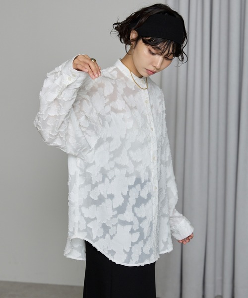 SOTT（ソット）の「Cut Jacquard Sheer Shirt / カットジャガードシアーシャツ（シャツ/ブラウス・レディース・アイボリー/ブラック・FREE）」の8枚目の写真