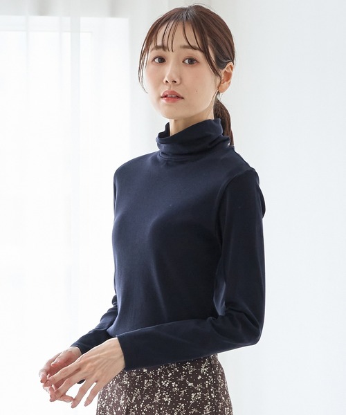 Honeys（ハニーズ）の「フライスタートルネック（Tシャツ/カットソー・レディース・ネイビー/オフホワイト/ヘザーチャコール/グレイッシュベージュ/ブラック/ブラウン系その他・L/LL/M/S）」の6枚目の写真