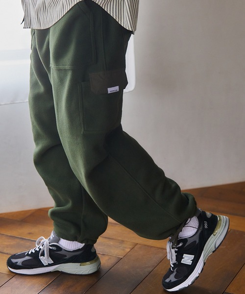 MAISON CLUB(メゾンクラブ)の「【MAISON CLUB】Basic Over Cargo FleecePants / ベーシックオーバーカーゴフリースパンツ KKP(カーゴパンツ・メンズ・チャコールグレー/カーキ/ブラック・L/M)」の3枚目の写真