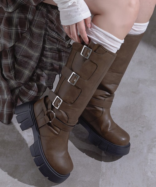 apres jour mignon（アプレジュールミニョン）の「ベルト付きブーツ（ブーツ・レディース・ブラウン系その他/ブラック・SMALL/LARGE/X-LARGE/MEDIUM）」の9枚目の写真