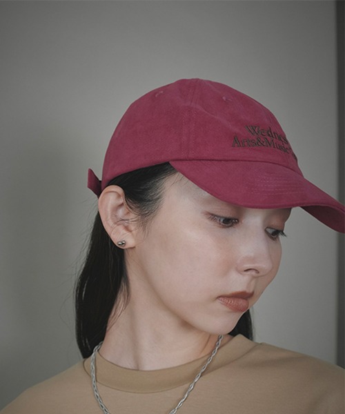 studio CLIP（スタディオクリップ）の「【daily CLIP】刺繍ツイルカラーCAP（キャップ・レディース・ブラウン/グリーン/レッド・FREE）」の3枚目の写真