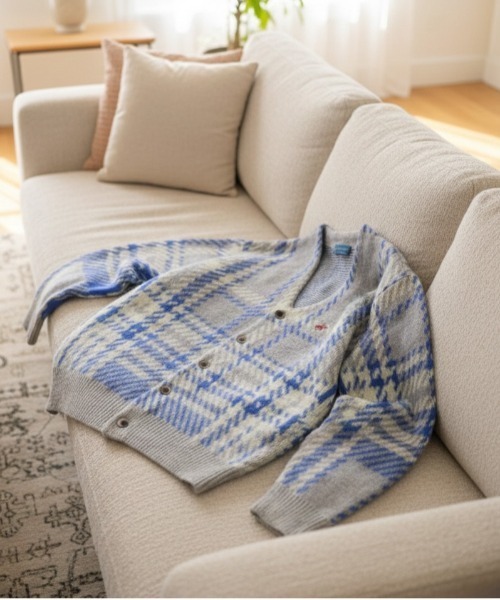 BEVERLY HILLS POLO CLUB（ビバリーヒルズポロクラブ）の「【BEVERLY HILLS POLO CLUB/ビバリーヒルズポロクラブ】モヘヤタッチニット総柄Ｖネックカーディガン（ニット/セーター・レディース・その他/その他1/その他2/その他3/その他5/その他6/その他7/その他4・MEDIUM/LARGE）」の4枚目の写真