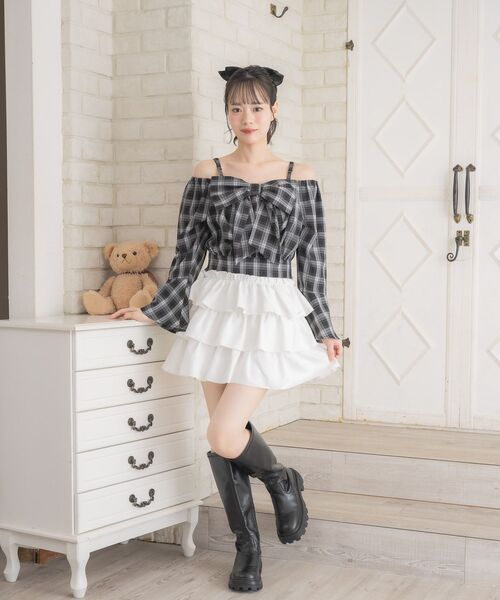 ems excite（エムズエキサイト）の「3段ミニSK（スカート・レディース・オフホワイト/ベージュ/ブラック・FREE）」の17枚目の写真