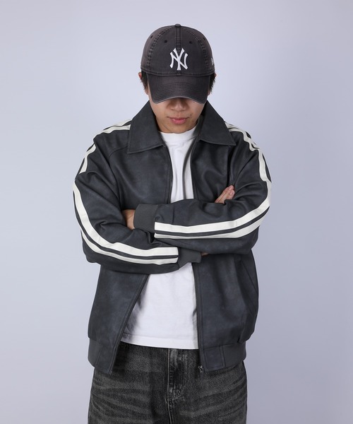 aimoha(アイモハ)の「ラインスリーブ フェイクレザージャケット/Lined sleeve faux leather jacket(その他アウター・メンズ・ダークグレー/ブラウン・LARGE/MEDIUM/X-LARGE)」の1枚目の写真