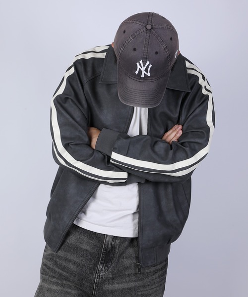 aimoha(アイモハ)の「ラインスリーブ フェイクレザージャケット/Lined sleeve faux leather jacket(その他アウター・メンズ・ダークグレー/ブラウン・LARGE/MEDIUM/X-LARGE)」の3枚目の写真