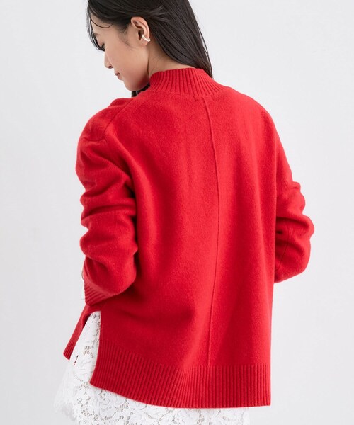 INDIVI(インディヴィ)の「【冬ニット人気NO.1!/カシミヤ混】ミドルゲージハイネックニット(ニット/セーター・レディース・オフホワイト/サックスブルー/ブラック系2/ネイビー/グレー系その他4/レッド系1/ブラウン系その他5・13/05/38/34/15 /19)」の14枚目の写真