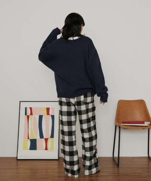 MERLOT（メルロー）の「ローゲージオーバーサイズモチーフニット（ニット/セーター・レディース・ブラウン/ベージュ/ネイビー・FREE）」の19枚目の写真