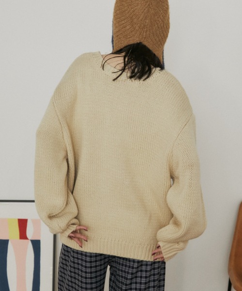 MERLOT（メルロー）の「ローゲージオーバーサイズモチーフニット（ニット/セーター・レディース・ブラウン/ベージュ/ネイビー・FREE）」の10枚目の写真