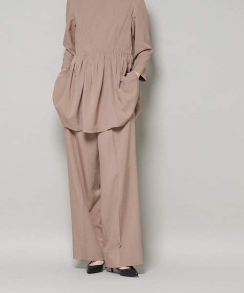 troisiemeCHACO(トロワズィエムチャコ)の「troisieme chaco/TWILL パンツ(セットアップ可)(スラックス・レディース・ブラック/ベージュ・38)」の2枚目の写真