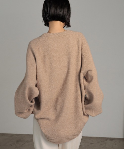 LOWRYS FARM（ローリーズファーム）の「シャツテイルニットプルオーバー  601945（ニット/セーター・レディース・ブラック/ベージュ/ブルー・FREE）」の22枚目の写真
