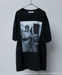 Johnbull（ジョンブル）の「LIFE PICTURE COLLECTION Tシャツ（LEONARD MCCOMBE）（Tシャツ/カットソー）」