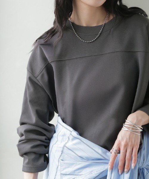 HUG.U(ハグユー)の「コットンポンチ長袖カットソー(Tシャツ/カットソー・レディース・ホワイト/レッド/ライトグレー/ブラウン/カーキ/ブラック/ネイビー/ダークグレー・FREE)」の16枚目の写真