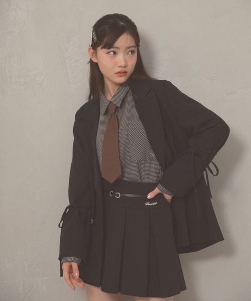 repipi armario（レピピ アルマリオ）の「ネクタイ付きシャーリングシャツ（シャツ/ブラウス・キッズ・サックスブルー/グレー系その他/オフホワイト・LARGE/MEDIUM）」の5枚目の写真