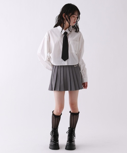 repipi armario（レピピ アルマリオ）の「ネクタイ付きシャーリングシャツ（シャツ/ブラウス・キッズ・サックスブルー/グレー系その他/オフホワイト・LARGE/MEDIUM）」の11枚目の写真