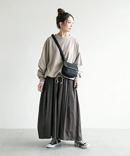 SOLAMONAT(ソラモナ)の「ペンネ天竺 モックネック裾ヒモプルオーバー(Tシャツ/カットソー・レディース・杢グレー/ヘザーチャコール/ホワイト/ブラック/カーキ/ライトピンク/グレイッシュベージュ/キナリ・FREE)」の15枚目の写真
