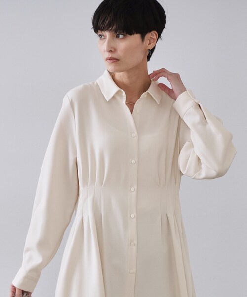 OPAQUE.CLIP（オペークドットクリップ）の「ウエストタックフィット＆フレアワンピース【洗濯機OK】（ワンピース・レディース・オフホワイト/ネイビー・38/40/42）」の7枚目の写真