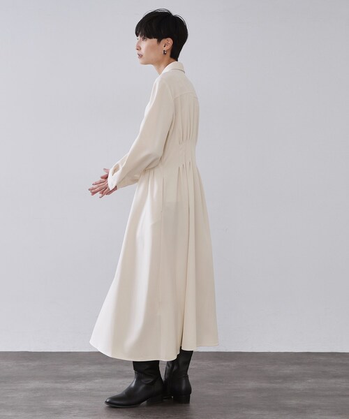 OPAQUE.CLIP（オペークドットクリップ）の「ウエストタックフィット＆フレアワンピース【洗濯機OK】（ワンピース・レディース・オフホワイト/ネイビー・38/40/42）」の12枚目の写真