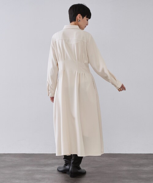 OPAQUE.CLIP（オペークドットクリップ）の「ウエストタックフィット＆フレアワンピース【洗濯機OK】（ワンピース・レディース・オフホワイト/ネイビー・38/40/42）」の13枚目の写真