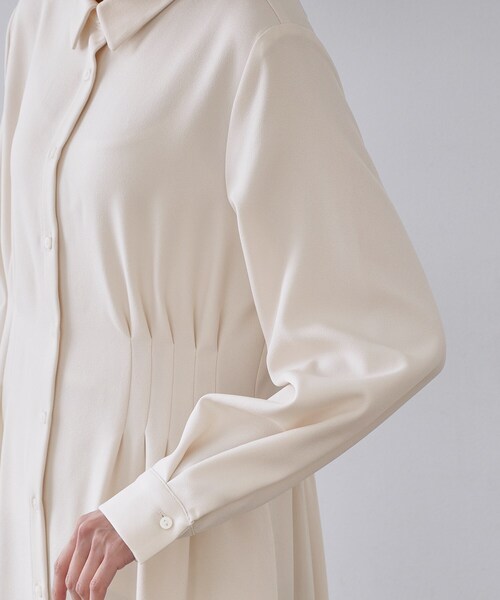 OPAQUE.CLIP（オペークドットクリップ）の「ウエストタックフィット＆フレアワンピース【洗濯機OK】（ワンピース・レディース・オフホワイト/ネイビー・38/40/42）」の15枚目の写真