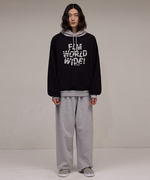 F.ILLUMINATE(フィルミネイト)の「ワールドワイドラグランフードパーカー-ブラック(パーカー・レディース・その他・SMALL/MEDIUM/LARGE)」の4枚目の写真