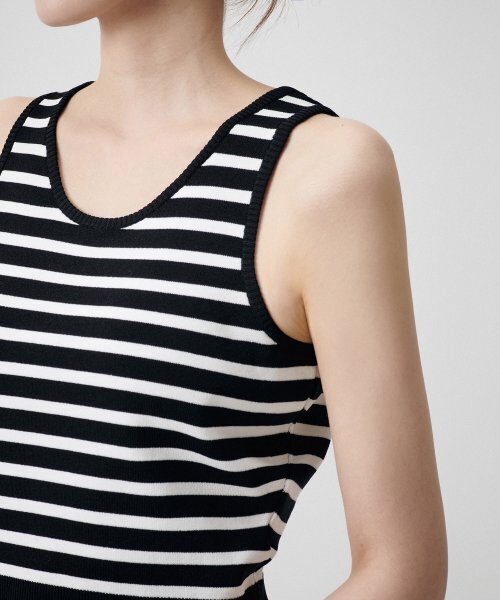 MUSINSA STANDARD WOMAN（ムシンサスタンダードウーマン）の「ウィメンズストライプクロップニットスリーブレストップ[ブラック/アイボリー]（Tシャツ/カットソー・レディース・その他・SMALL/MEDIUM/LARGE）」の3枚目の写真