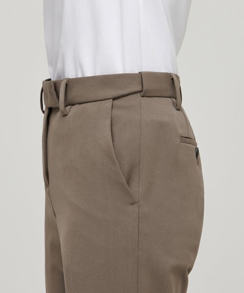 MUSINSA STANDARD WOMAN(ムシンサスタンダードウーマン)の「レディーススリムストレート隠しバンディングスラックス【ダスティベージュ】(スラックス・レディース・その他・30/31/24/25/26/27/28/29)」の5枚目の写真
