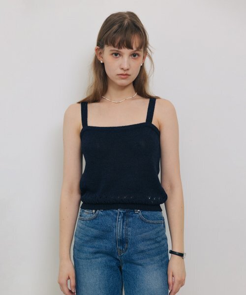 TTUDEMENT(トュードメント)の「PUNCHING SLEEVELESS KNIT TOP NAVY(ニット/セーター・レディース・その他・FREE)」の1枚目の写真